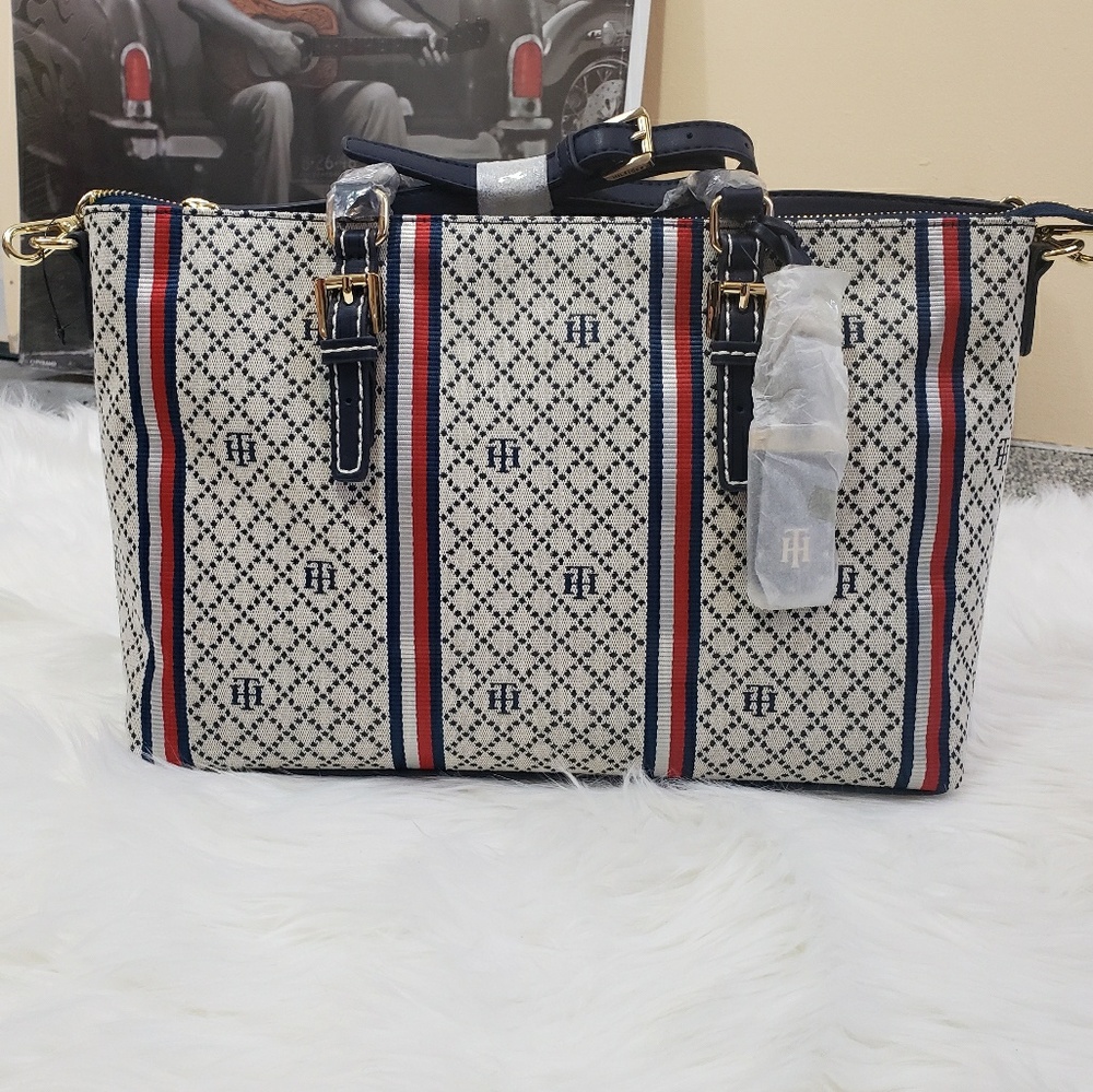 NWT Tommy Hilfiger Large Julia Tote